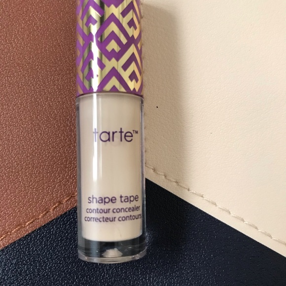 Makeup Bundle - Picture 4 of 9